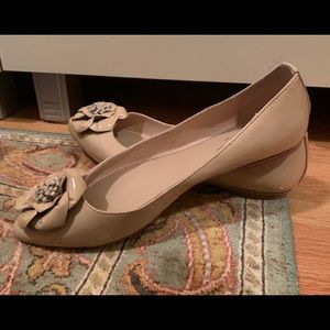 New Kate Spade Flats Color Nude Size 8M